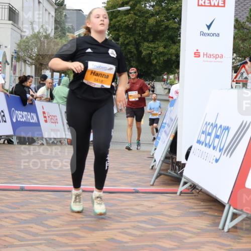 31.08.2025 - 21. Blankeneser Heldenlauf Strokosch-Dieckow http://msf.ph/oto/8698993 31.08.2025 12:59:12 Ziel 5782, 5640, 5418 meine-sportfotos.de