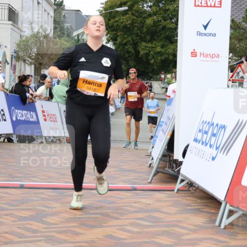 31.08.2025 - 21. Blankeneser Heldenlauf Strokosch-Dieckow http://msf.ph/oto/8698995 31.08.2025 12:59:12 Ziel 5782, 5640, 5418 meine-sportfotos.de