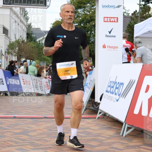31.08.2025 - 21. Blankeneser Heldenlauf Strokosch-Dieckow http://msf.ph/oto/8699008 31.08.2025 12:59:06 Ziel 5782, 5447 meine-sportfotos.de