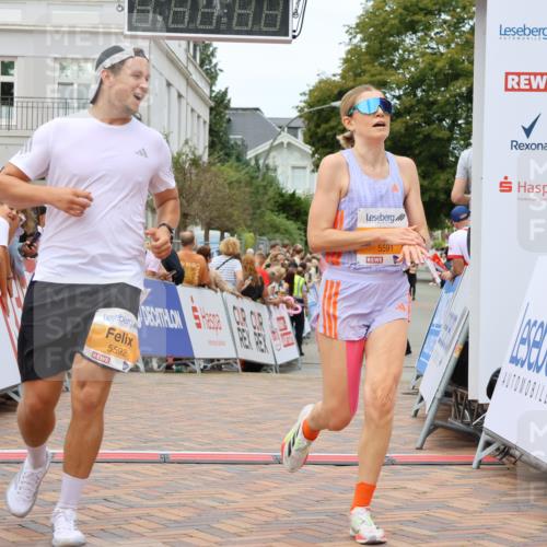 31.08.2025 - 21. Blankeneser Heldenlauf Strokosch-Dieckow http://msf.ph/oto/8699026 31.08.2025 12:47:02 Ziel 5592, 5591, 4092 meine-sportfotos.de