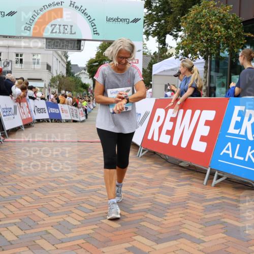 31.08.2025 - 21. Blankeneser Heldenlauf Strokosch-Dieckow http://msf.ph/oto/8699048 31.08.2025 12:46:36 Ziel 5105, 4181 meine-sportfotos.de