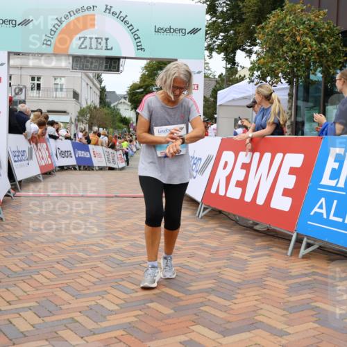 31.08.2025 - 21. Blankeneser Heldenlauf Strokosch-Dieckow http://msf.ph/oto/8699052 31.08.2025 12:46:36 Ziel 5105, 4181 meine-sportfotos.de
