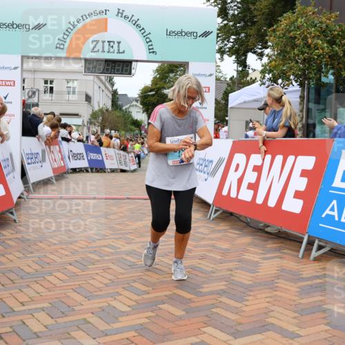 31.08.2025 - 21. Blankeneser Heldenlauf Strokosch-Dieckow http://msf.ph/oto/8699055 31.08.2025 12:46:36 Ziel 5105, 4181 meine-sportfotos.de