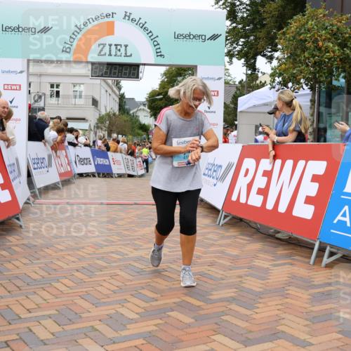 31.08.2025 - 21. Blankeneser Heldenlauf Strokosch-Dieckow http://msf.ph/oto/8699057 31.08.2025 12:46:36 Ziel 5105, 4181 meine-sportfotos.de