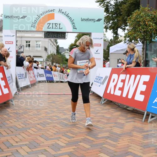 31.08.2025 - 21. Blankeneser Heldenlauf Strokosch-Dieckow http://msf.ph/oto/8699061 31.08.2025 12:46:36 Ziel 5105, 4181 meine-sportfotos.de