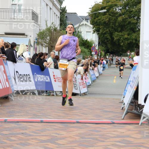 31.08.2025 - 21. Blankeneser Heldenlauf Strokosch-Dieckow http://msf.ph/oto/8699064 31.08.2025 12:58:49 Ziel 5608 meine-sportfotos.de