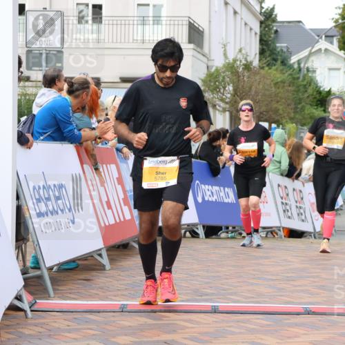 31.08.2025 - 21. Blankeneser Heldenlauf Strokosch-Dieckow http://msf.ph/oto/8699095 31.08.2025 12:58:36 Ziel 5785, 5412, 5639, 5638 meine-sportfotos.de