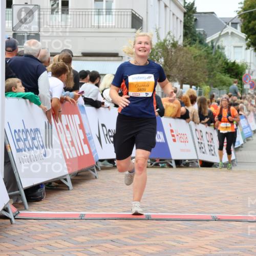31.08.2025 - 21. Blankeneser Heldenlauf Strokosch-Dieckow http://msf.ph/oto/8699106 31.08.2025 12:46:15 Ziel 5839, 4314, 4156, 4125 meine-sportfotos.de
