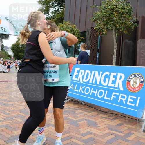 31.08.2025 - 21. Blankeneser Heldenlauf Strokosch-Dieckow http://msf.ph/oto/8699110 31.08.2025 12:46:11 Ziel 5644, 4314, 4156, 4125 meine-sportfotos.de