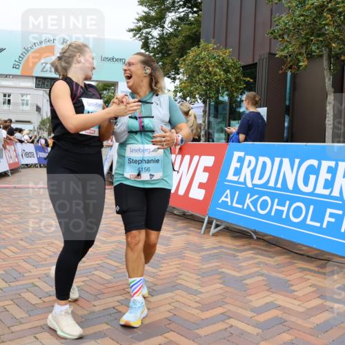 31.08.2025 - 21. Blankeneser Heldenlauf Strokosch-Dieckow http://msf.ph/oto/8699119 31.08.2025 12:46:11 Ziel 5644, 4314, 4156, 4125 meine-sportfotos.de