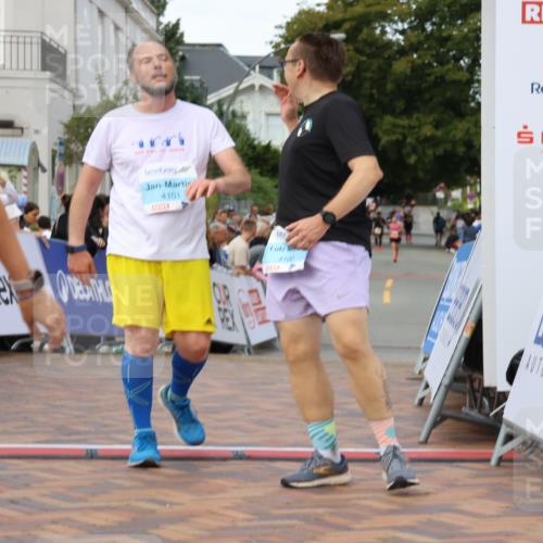 31.08.2025 - 21. Blankeneser Heldenlauf Strokosch-Dieckow http://msf.ph/oto/8699120 31.08.2025 12:58:08 Ziel 5348, 5428, 4101, 4100 meine-sportfotos.de