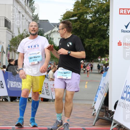 31.08.2025 - 21. Blankeneser Heldenlauf Strokosch-Dieckow http://msf.ph/oto/8699132 31.08.2025 12:58:08 Ziel 5348, 5428, 4101, 4100 meine-sportfotos.de