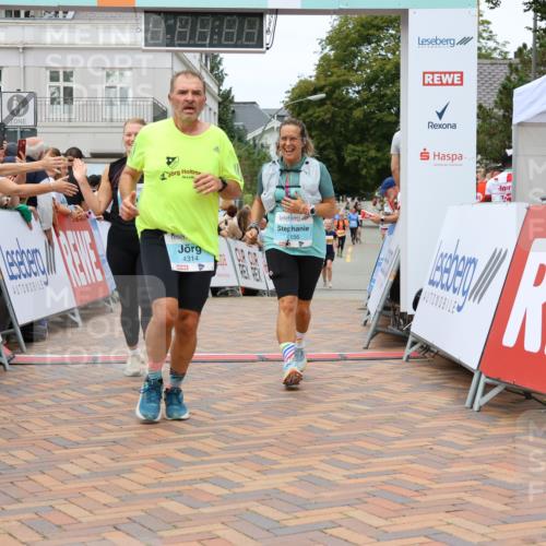 31.08.2025 - 21. Blankeneser Heldenlauf Strokosch-Dieckow http://msf.ph/oto/8699135 31.08.2025 12:46:08 Ziel 5119, 5644, 5333, 4314, 4156, 4125 meine-sportfotos.de