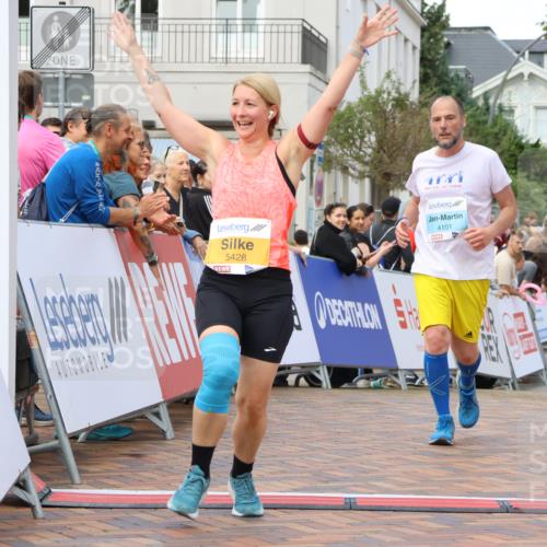 31.08.2025 - 21. Blankeneser Heldenlauf Strokosch-Dieckow http://msf.ph/oto/8699156 31.08.2025 12:58:06 Ziel 5348, 5428, 4101, 4100 meine-sportfotos.de