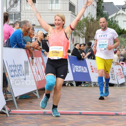 31.08.2025 - 21. Blankeneser Heldenlauf Strokosch-Dieckow http://msf.ph/oto/8699158 31.08.2025 12:58:06 Ziel 5348, 5428, 4101, 4100 meine-sportfotos.de