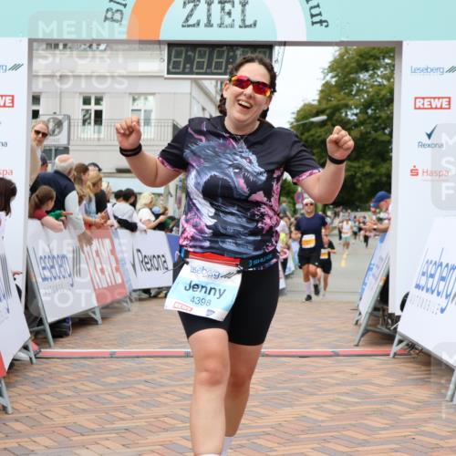 31.08.2025 - 21. Blankeneser Heldenlauf Strokosch-Dieckow http://msf.ph/oto/8699183 31.08.2025 12:45:44 Ziel 5200, 5801, 4398 meine-sportfotos.de