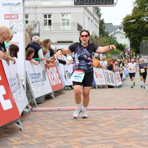 31.08.2025 - 21. Blankeneser Heldenlauf Strokosch-Dieckow http://msf.ph/oto/8699204 31.08.2025 12:45:43 Ziel 5200, 5801, 4398 meine-sportfotos.de