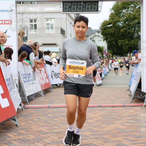 31.08.2025 - 21. Blankeneser Heldenlauf Strokosch-Dieckow http://msf.ph/oto/8699212 31.08.2025 12:45:38 Ziel 5723, 5200, 5713, 5525, 4398 meine-sportfotos.de