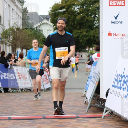 31.08.2025 - 21. Blankeneser Heldenlauf Strokosch-Dieckow http://msf.ph/oto/8699224 31.08.2025 12:57:51 Ziel 5832, 5358 meine-sportfotos.de