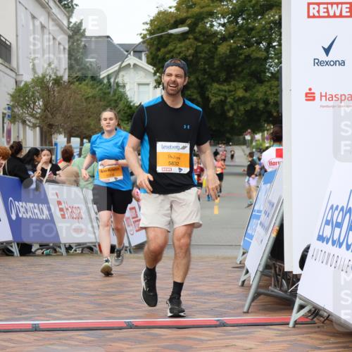 31.08.2025 - 21. Blankeneser Heldenlauf Strokosch-Dieckow http://msf.ph/oto/8699230 31.08.2025 12:57:51 Ziel 5832, 5358 meine-sportfotos.de