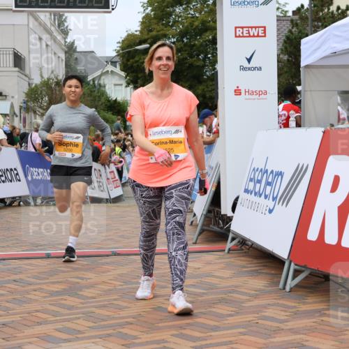 31.08.2025 - 21. Blankeneser Heldenlauf Strokosch-Dieckow http://msf.ph/oto/8699235 31.08.2025 12:45:36 Ziel 5723, 5200, 5713, 5525 meine-sportfotos.de