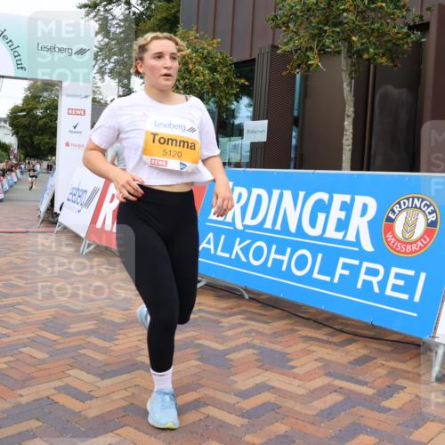 31.08.2025 - 21. Blankeneser Heldenlauf Strokosch-Dieckow http://msf.ph/oto/8699239 31.08.2025 12:57:40 Ziel 5120 meine-sportfotos.de