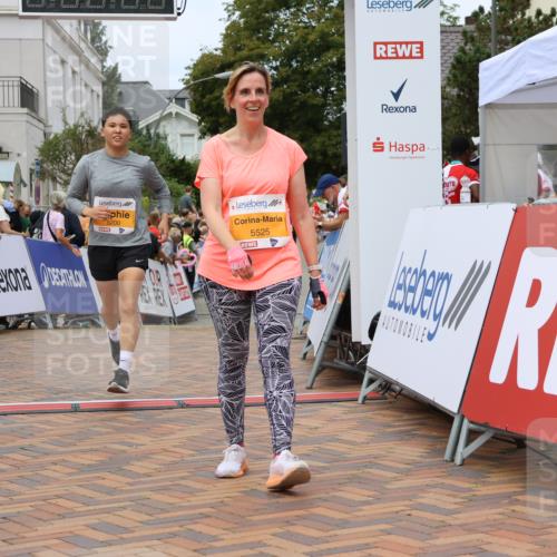 31.08.2025 - 21. Blankeneser Heldenlauf Strokosch-Dieckow http://msf.ph/oto/8699240 31.08.2025 12:45:36 Ziel 5723, 5200, 5713, 5525 meine-sportfotos.de