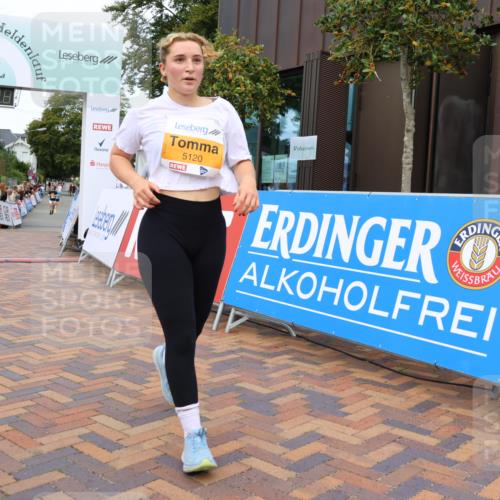 31.08.2025 - 21. Blankeneser Heldenlauf Strokosch-Dieckow http://msf.ph/oto/8699241 31.08.2025 12:57:40 Ziel 5120 meine-sportfotos.de