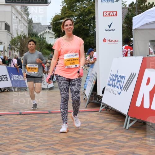 31.08.2025 - 21. Blankeneser Heldenlauf Strokosch-Dieckow http://msf.ph/oto/8699245 31.08.2025 12:45:36 Ziel 5723, 5200, 5713, 5525 meine-sportfotos.de