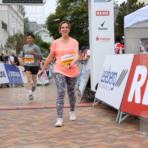 31.08.2025 - 21. Blankeneser Heldenlauf Strokosch-Dieckow http://msf.ph/oto/8699250 31.08.2025 12:45:36 Ziel 5723, 5200, 5713, 5525 meine-sportfotos.de