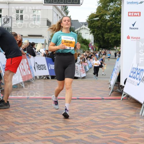 31.08.2025 - 21. Blankeneser Heldenlauf Strokosch-Dieckow http://msf.ph/oto/8699268 31.08.2025 12:57:32 Ziel 5206, 5558, 4052 meine-sportfotos.de