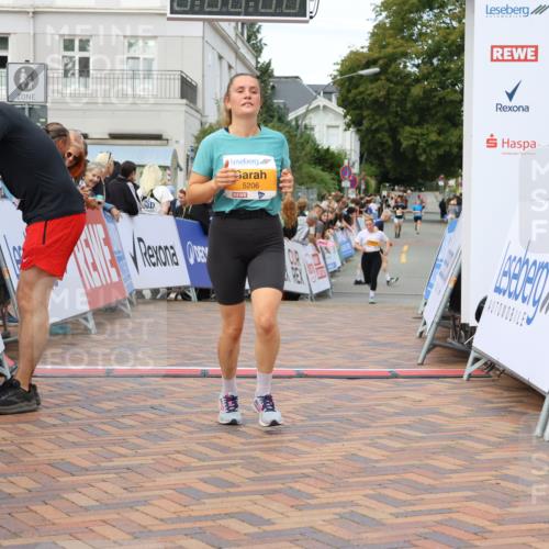 31.08.2025 - 21. Blankeneser Heldenlauf Strokosch-Dieckow http://msf.ph/oto/8699272 31.08.2025 12:57:31 Ziel 5206, 5558, 4052 meine-sportfotos.de