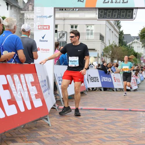 31.08.2025 - 21. Blankeneser Heldenlauf Strokosch-Dieckow http://msf.ph/oto/8699280 31.08.2025 12:57:28 Ziel 5206, 5558, 4052 meine-sportfotos.de