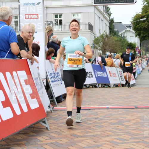 31.08.2025 - 21. Blankeneser Heldenlauf Strokosch-Dieckow http://msf.ph/oto/8699281 31.08.2025 12:45:26 Ziel 5164, 5713, 5724, 5286 meine-sportfotos.de