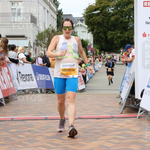 31.08.2025 - 21. Blankeneser Heldenlauf Strokosch-Dieckow http://msf.ph/oto/8699300 31.08.2025 12:45:21 Ziel 5164, 5724, 5286 meine-sportfotos.de