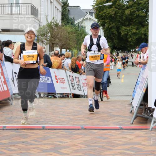 31.08.2025 - 21. Blankeneser Heldenlauf Strokosch-Dieckow http://msf.ph/oto/8699310 31.08.2025 12:45:07 Ziel 5151, 5208, 4164 meine-sportfotos.de