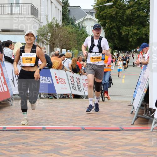 31.08.2025 - 21. Blankeneser Heldenlauf Strokosch-Dieckow http://msf.ph/oto/8699312 31.08.2025 12:45:07 Ziel 5151, 5208, 4164 meine-sportfotos.de