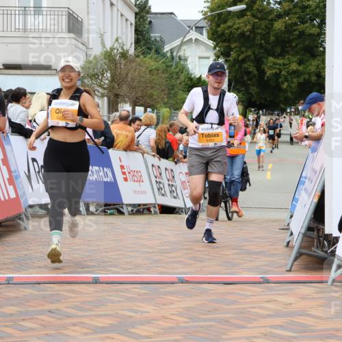 31.08.2025 - 21. Blankeneser Heldenlauf Strokosch-Dieckow http://msf.ph/oto/8699315 31.08.2025 12:45:07 Ziel 5151, 5208, 4164 meine-sportfotos.de