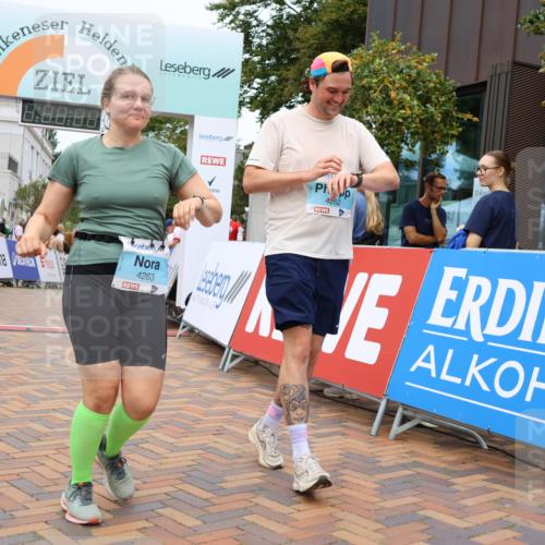 31.08.2025 - 21. Blankeneser Heldenlauf Strokosch-Dieckow http://msf.ph/oto/8699333 31.08.2025 12:44:52 Ziel 5706, 4262, 4263, 4087, 4012 meine-sportfotos.de