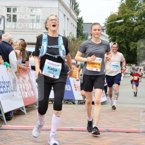 31.08.2025 - 21. Blankeneser Heldenlauf Strokosch-Dieckow http://msf.ph/oto/8699339 31.08.2025 12:44:48 Ziel 5706, 5053, 4262, 4263, 4087, 4088, 4012 meine-sportfotos.de