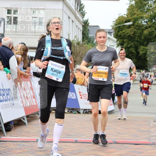 31.08.2025 - 21. Blankeneser Heldenlauf Strokosch-Dieckow http://msf.ph/oto/8699340 31.08.2025 12:44:48 Ziel 5706, 5053, 4262, 4263, 4087, 4088, 4012 meine-sportfotos.de