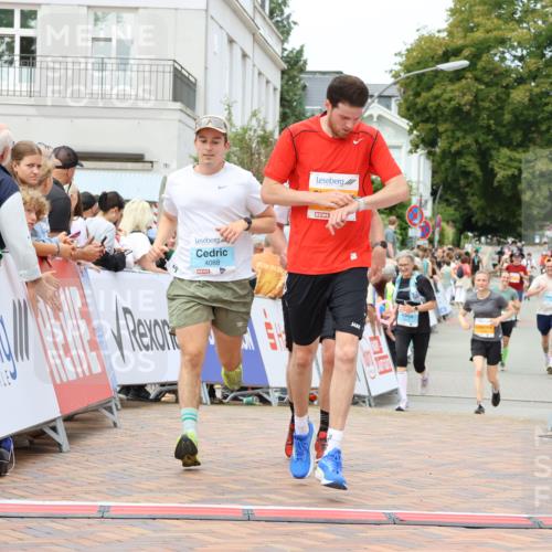31.08.2025 - 21. Blankeneser Heldenlauf Strokosch-Dieckow http://msf.ph/oto/8699372 31.08.2025 12:44:42 Ziel 5300, 5053, 4087, 4088 meine-sportfotos.de