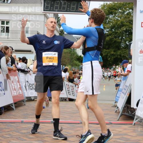 31.08.2025 - 21. Blankeneser Heldenlauf Strokosch-Dieckow http://msf.ph/oto/8699418 31.08.2025 12:44:25 Ziel 5535, 5009, 5448, 5326, 5443 meine-sportfotos.de