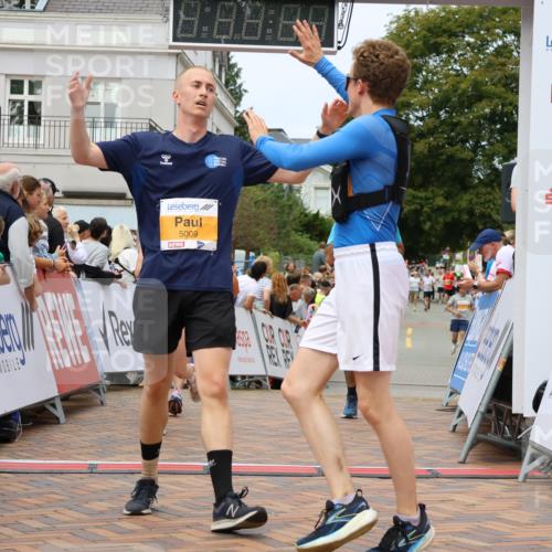 31.08.2025 - 21. Blankeneser Heldenlauf Strokosch-Dieckow http://msf.ph/oto/8699420 31.08.2025 12:44:25 Ziel 5535, 5009, 5448, 5326, 5443 meine-sportfotos.de