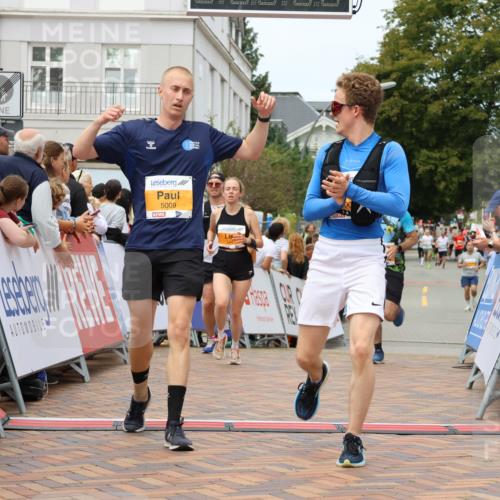 31.08.2025 - 21. Blankeneser Heldenlauf Strokosch-Dieckow http://msf.ph/oto/8699422 31.08.2025 12:44:24 Ziel 5535, 5009, 5448, 5326, 5443 meine-sportfotos.de