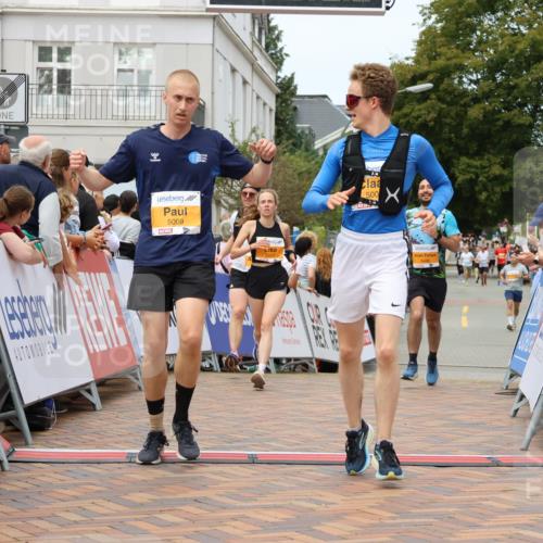31.08.2025 - 21. Blankeneser Heldenlauf Strokosch-Dieckow http://msf.ph/oto/8699427 31.08.2025 12:44:24 Ziel 5535, 5009, 5448, 5326, 5443 meine-sportfotos.de