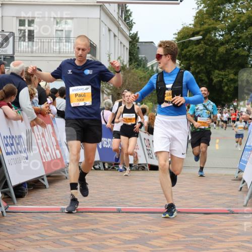 31.08.2025 - 21. Blankeneser Heldenlauf Strokosch-Dieckow http://msf.ph/oto/8699433 31.08.2025 12:44:24 Ziel 5535, 5009, 5448, 5326, 5443 meine-sportfotos.de