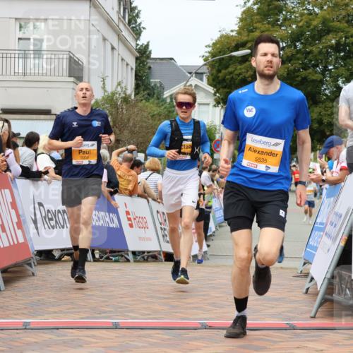 31.08.2025 - 21. Blankeneser Heldenlauf Strokosch-Dieckow http://msf.ph/oto/8699442 31.08.2025 12:44:22 Ziel 5535, 5009, 5326, 5443 meine-sportfotos.de