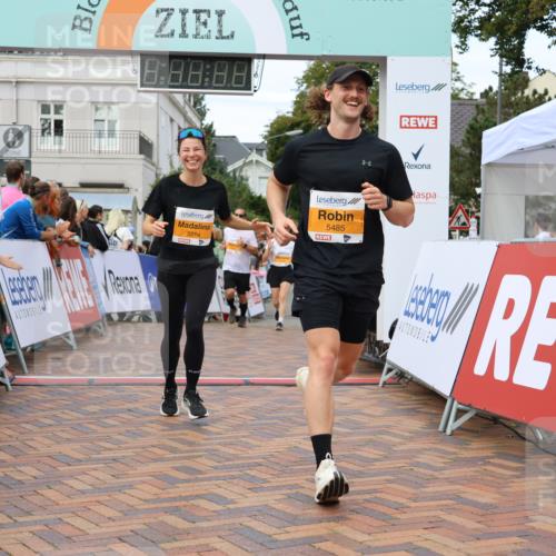 31.08.2025 - 21. Blankeneser Heldenlauf Strokosch-Dieckow http://msf.ph/oto/8699446 31.08.2025 12:56:37 Ziel 5732, 5731, 5484, 5485, 5014, 5702 meine-sportfotos.de