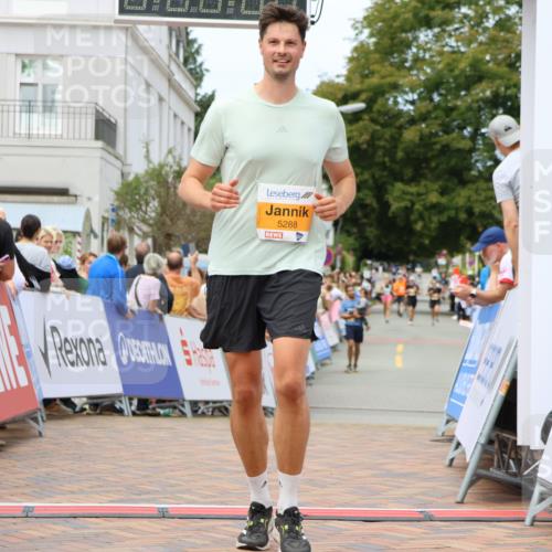 31.08.2025 - 21. Blankeneser Heldenlauf Strokosch-Dieckow http://msf.ph/oto/8699511 31.08.2025 12:43:21 Ziel 5288 meine-sportfotos.de